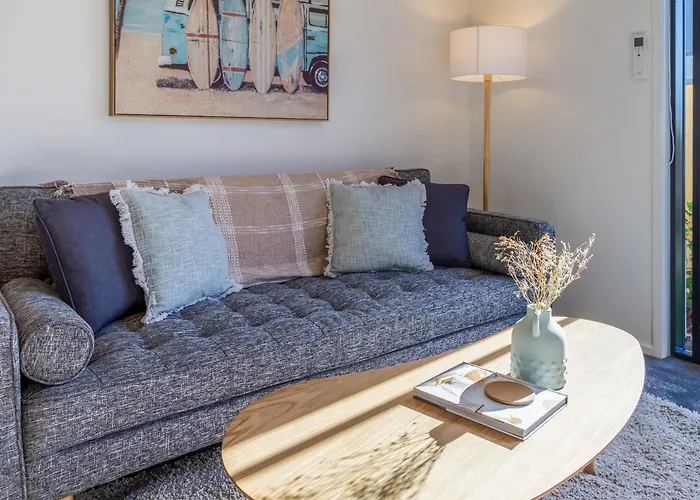 Elegant Living By Middleton Park, Fully Equipped